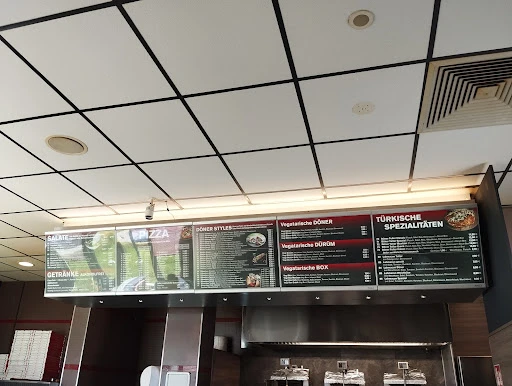 Döner & Pizza Lounge Traunreut  photo 2